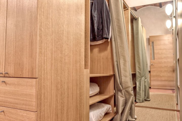Room 40 of 73