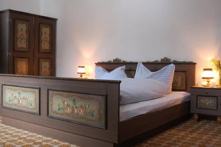Room 16 of 35