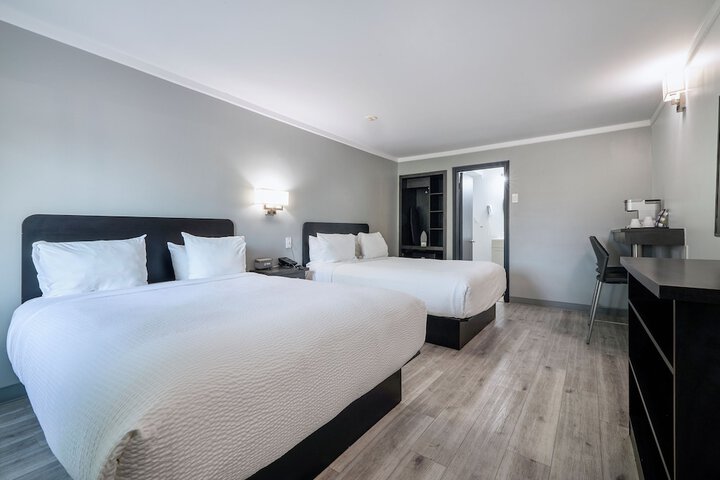 Room 6 of 20