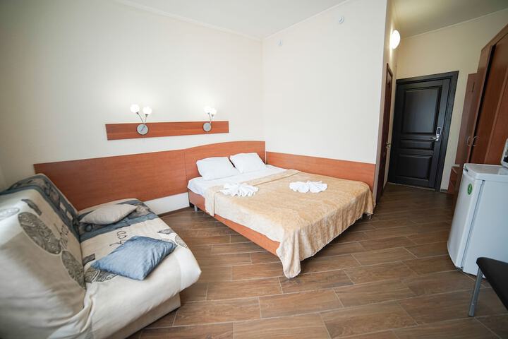 Room 34 of 53