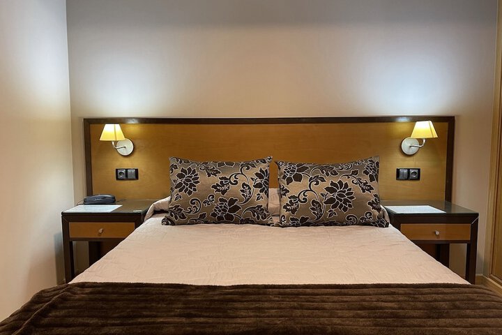 Room 5 of 42