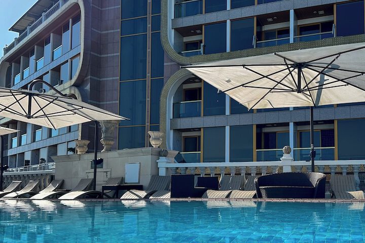 Pool 54 of 138
