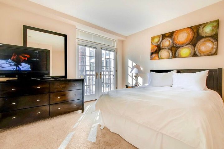 Room 3 of 21