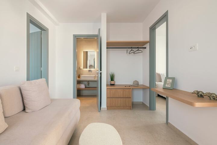 Room 16 of 37