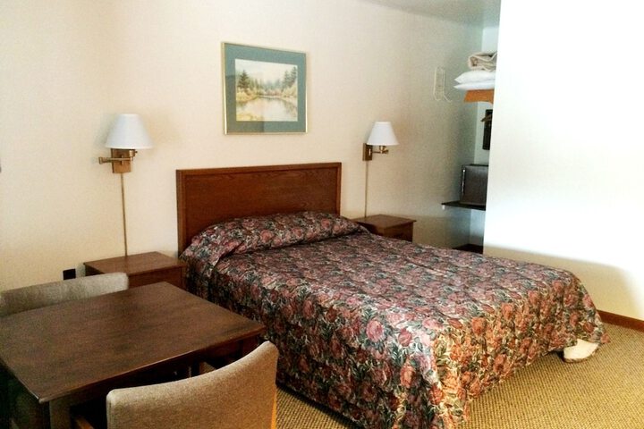 Room 2 of 22