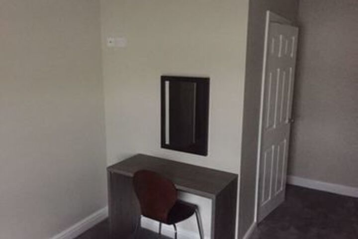 Room 7 of 17