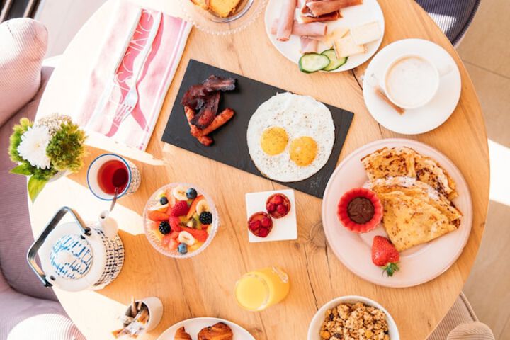 Breakfast/Coffee Service 66 of 72
