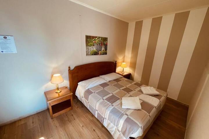 Room 6 of 31