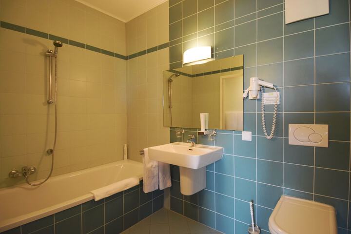 Clean Restrooms
