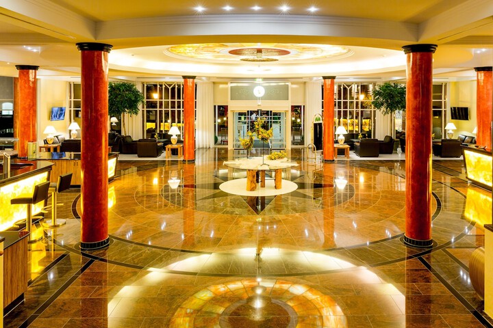 Guest Lobby