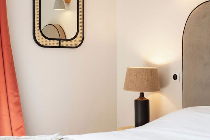 Room 45 of 103