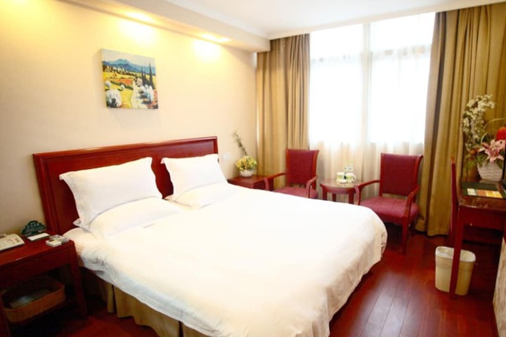 Exterior of GreenTree Inn Huaian Chuzhou Avenue Zhou Enlai Memorial Hall Hotel