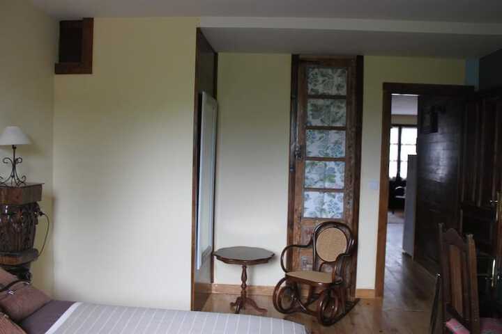 Room 2 of 20