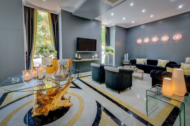 Hotel Lobby