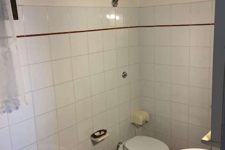 Room 46 of 78