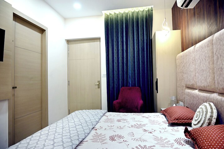 Room 10 of 54
