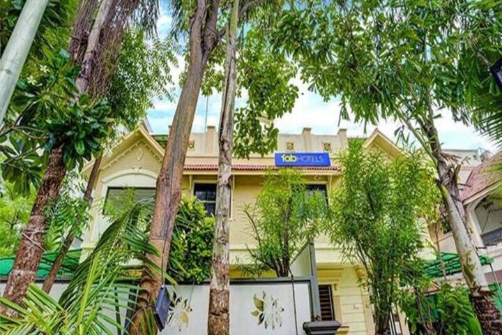 FabExpress Jade Homestay