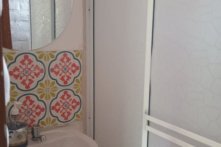 Room 14 of 27