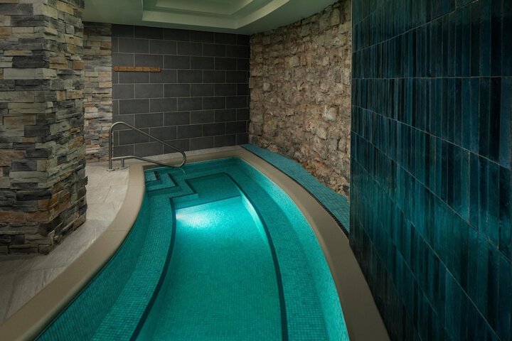 Spa 43 of 77