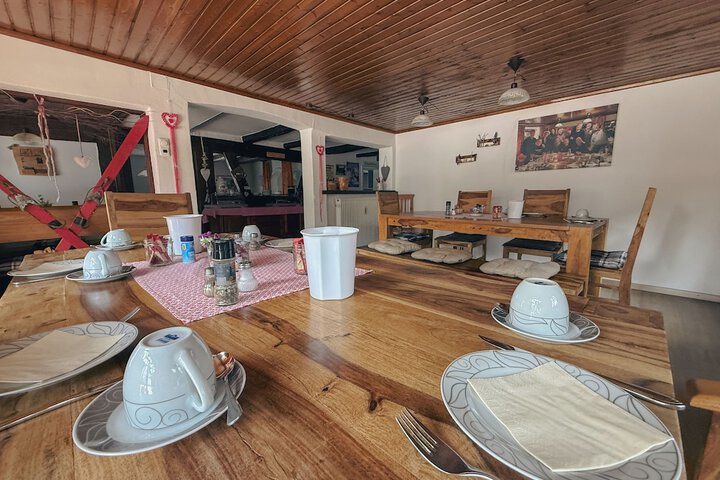 Breakfast/Coffee Service 15 of 18