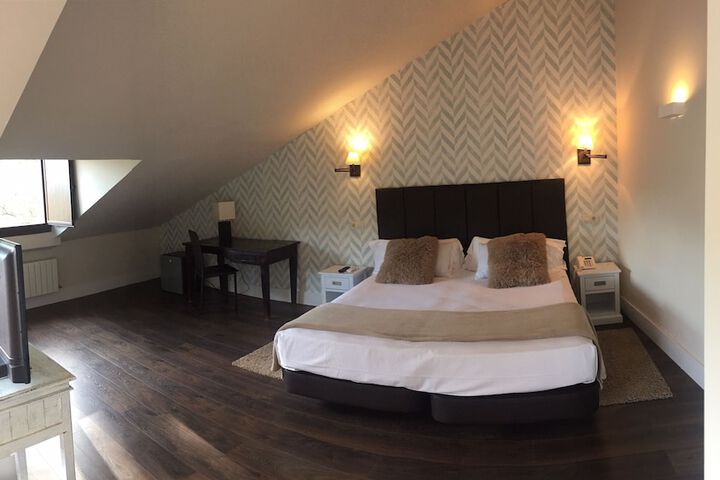 Room 34 of 131