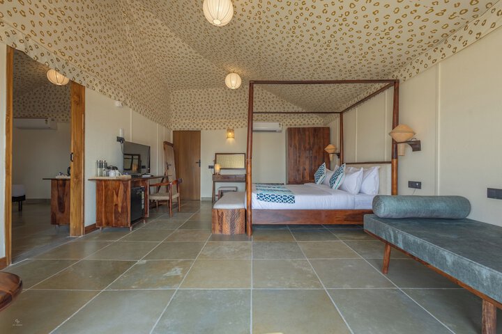 Room 15 of 35