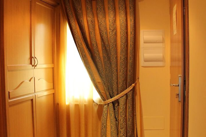 Room 10 of 57