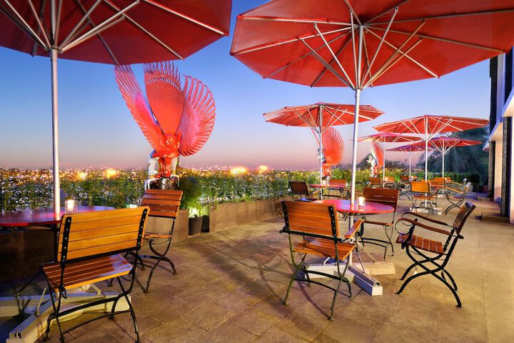 Dining Photos