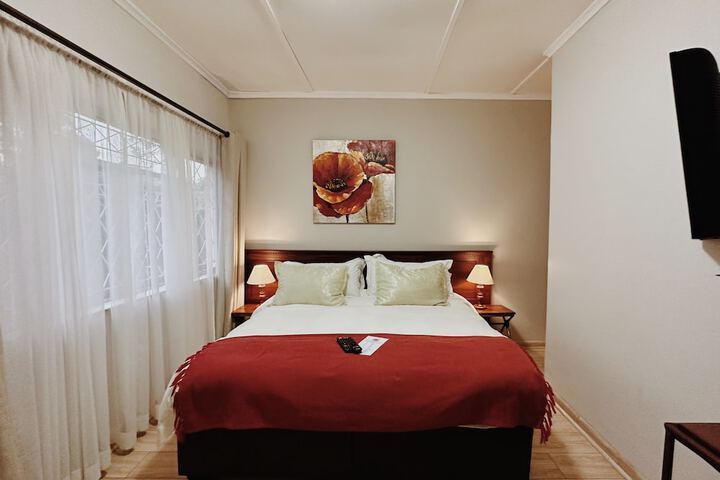 Room 9 of 39