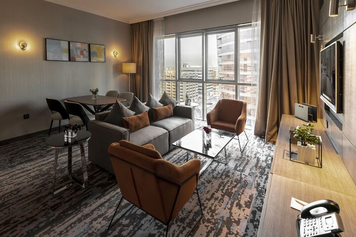 Room 21 of 38