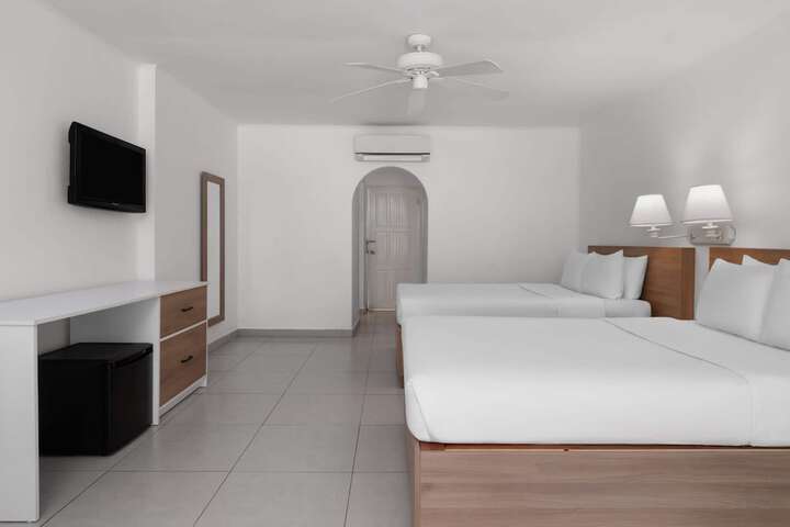 Room 15 of 96