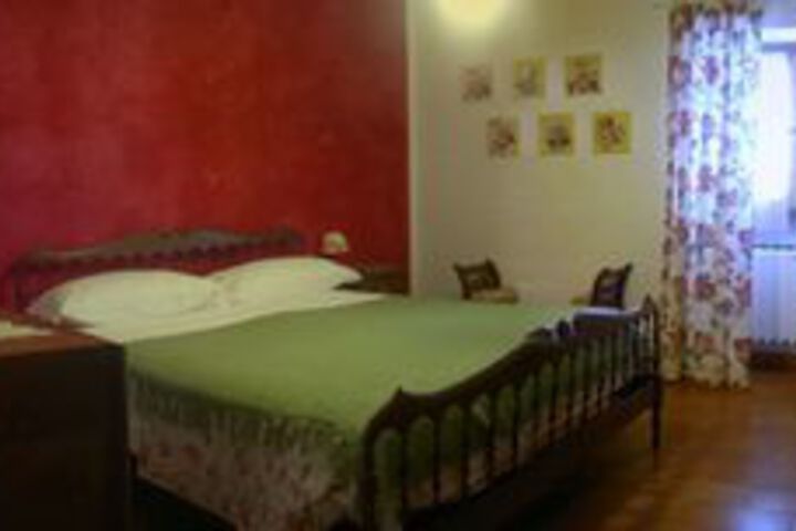 Room 9 of 27