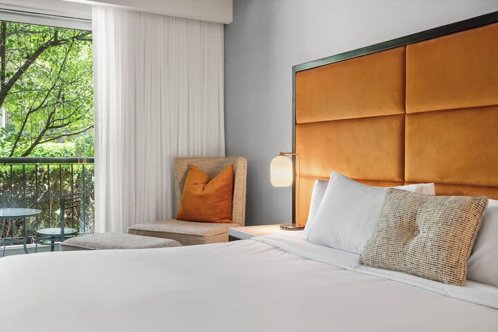 Room 48 of 156