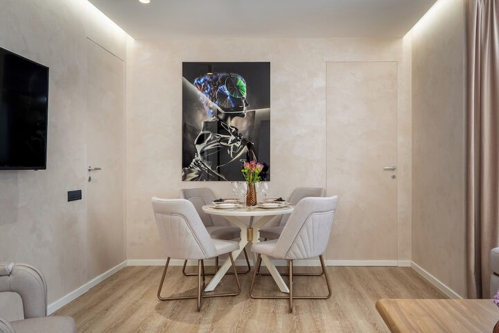 Room 446 of 552