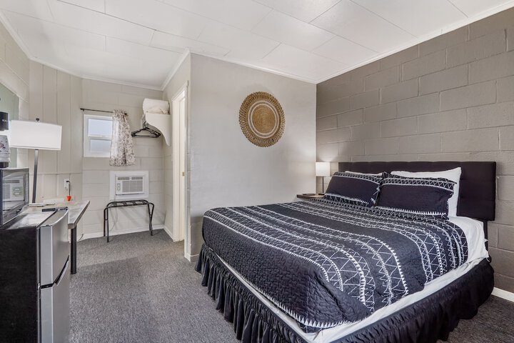 Room 20 of 61