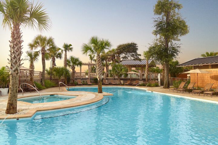 Poolside bar