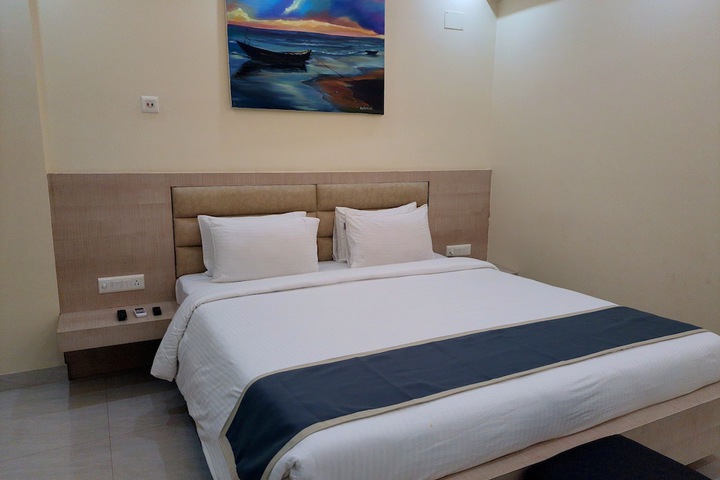 Room 27 of 71