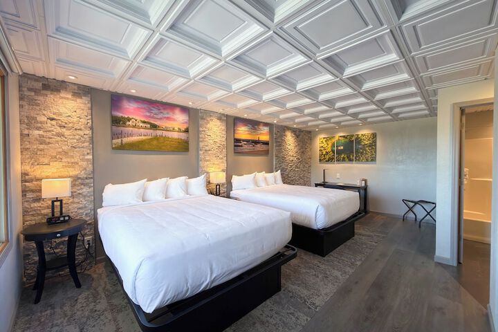 Room 13 of 42