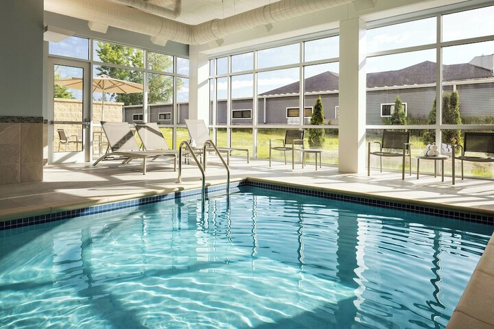 Pool 27 of 36