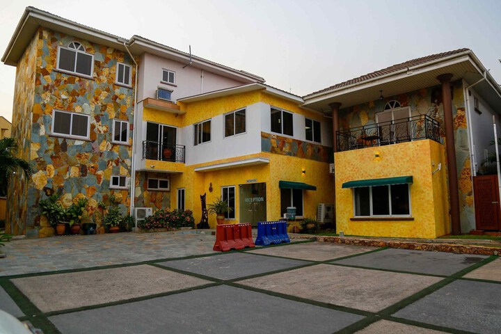 Hotel 152 of 159
