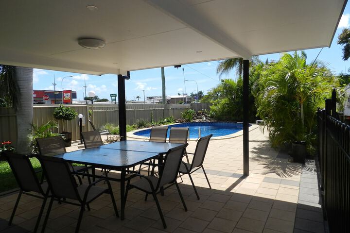 Pool 34 of 72