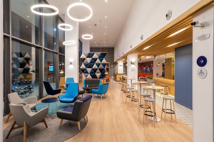 Guest Lobby