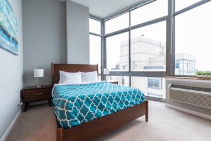 Room 215 of 246