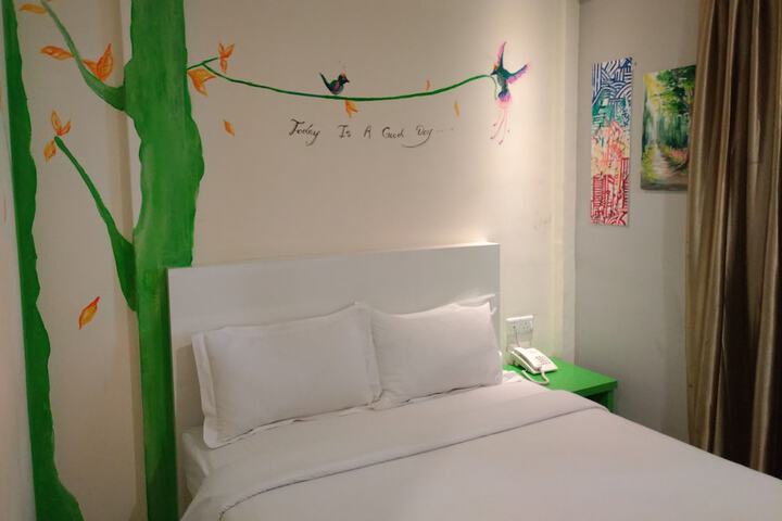 Room 7 of 38