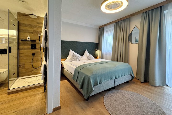 Room 56 of 207