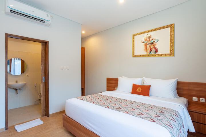 Room 3 of 20