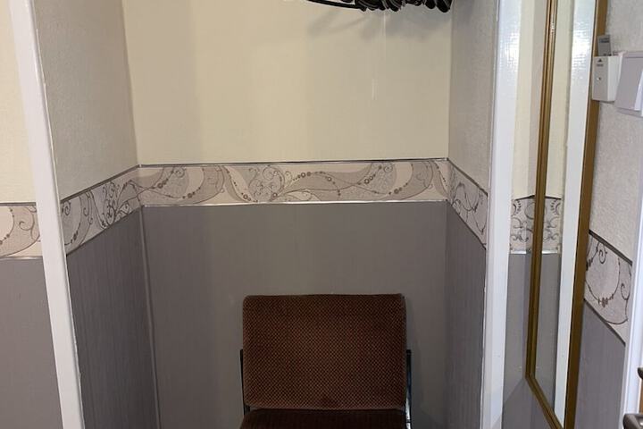 Room 18 of 51