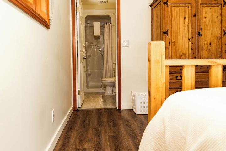 Room 2 of 19