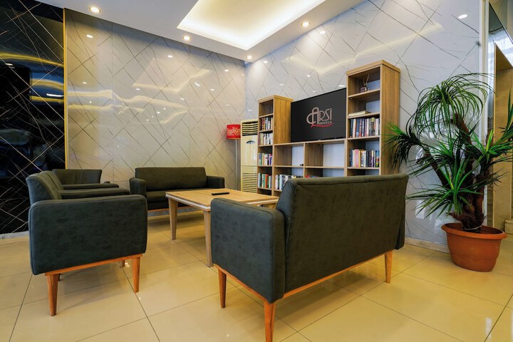 Hotel Lobby