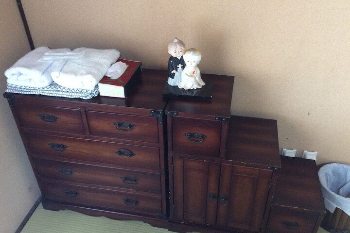 Room 9 of 23